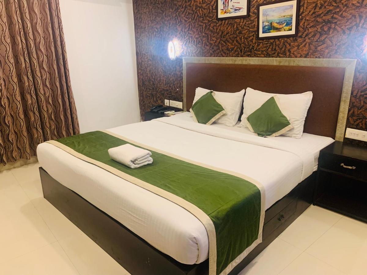 Hotel Greenlife Kochi Bagian luar foto